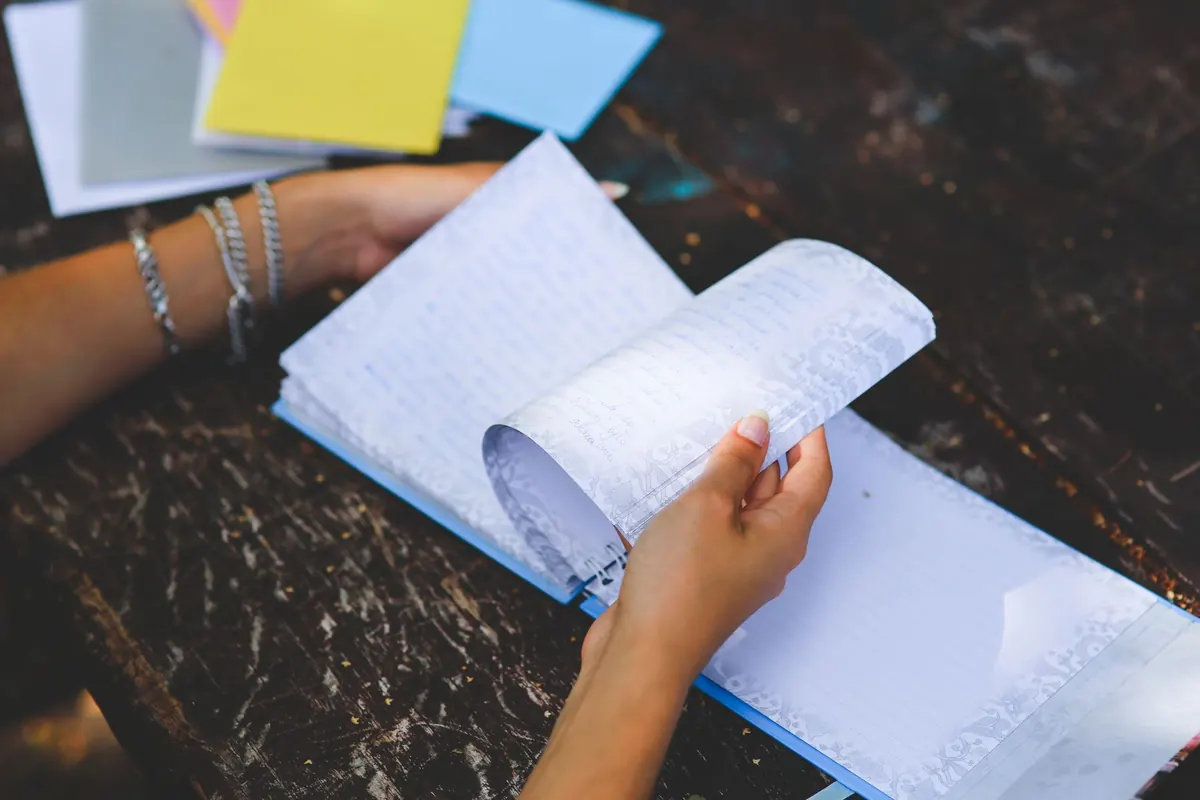 AI Prompt Writing for Beginners: How to Get Better Answers for Everyday Work